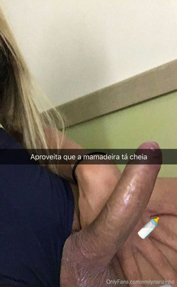 emilynarizinho/pics/20190620-7805530-Aproveita que a mamadeira est cheia Enjoy th.jpeg