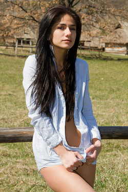 Malina A/[Met-Art] - 2012-01-12 - Malina A - Borderline (x130) MidRes/MetArt_Borderline_Malina-A_by_Alex-Iskan_medium_0011.jpg