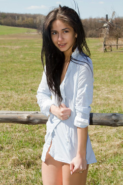 Malina A/[Met-Art] - 2012-01-12 - Malina A - Borderline (x130) MidRes/MetArt_Borderline_Malina-A_by_Alex-Iskan_medium_0036.jpg
